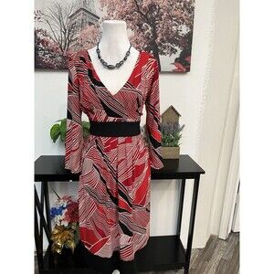 LIZ Claiborne Women’s A Line Pleaded Striped Dress Size 10 V Neck 3/4 Sleeve